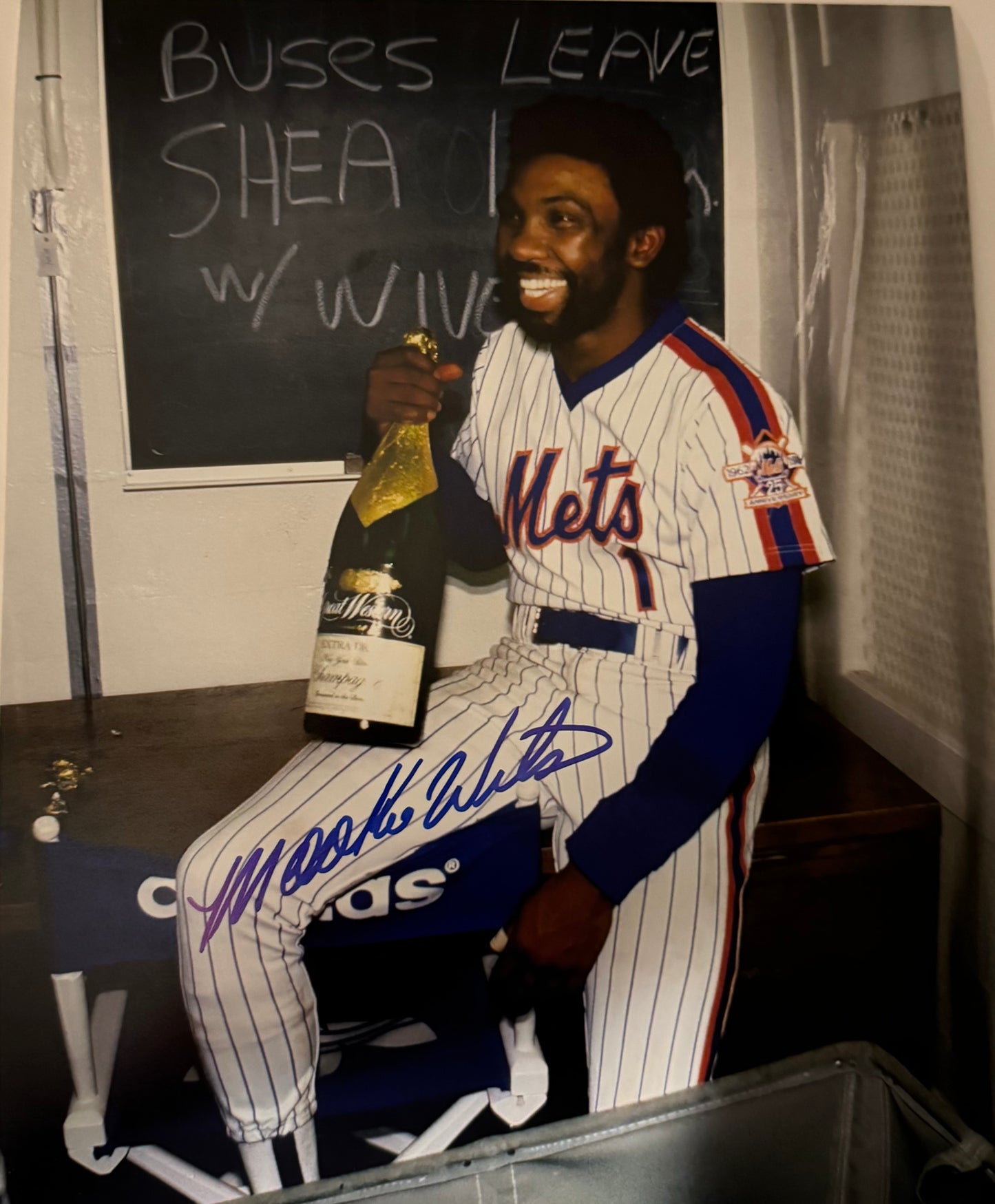 Mookie Wilson Signed 8x10 Photo - Black Friday Special