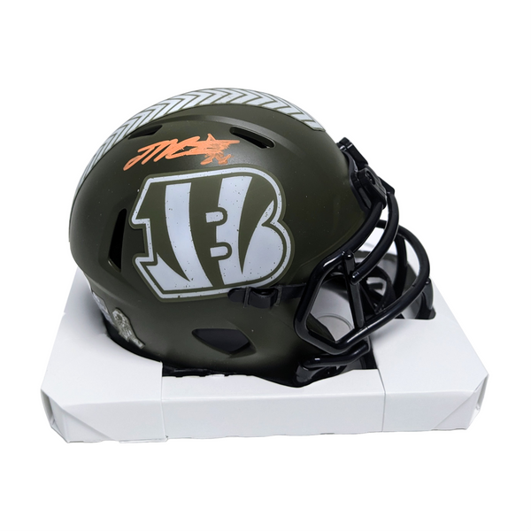 Zach Wilson Autographed Hand Signed Riddell New York Jets Camo Mini  Football Helmet - BAS Authentication